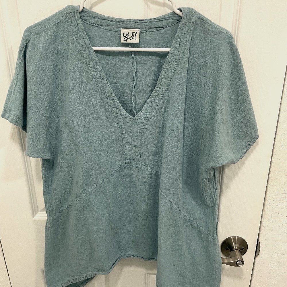 Oh my Gauze Top Light Blue asym hem size 2